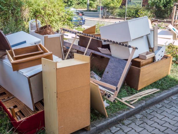Best Commercial Cleanout Services  in Lowellville, OH